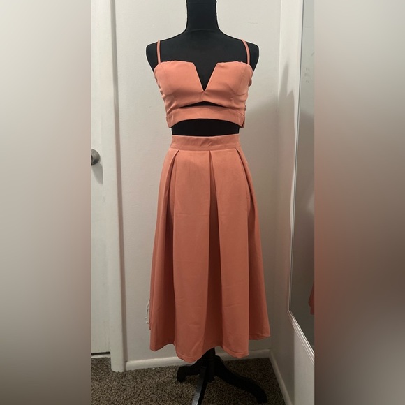 Showpo Coral A-Line Skirt Set - Picture 1 of 13